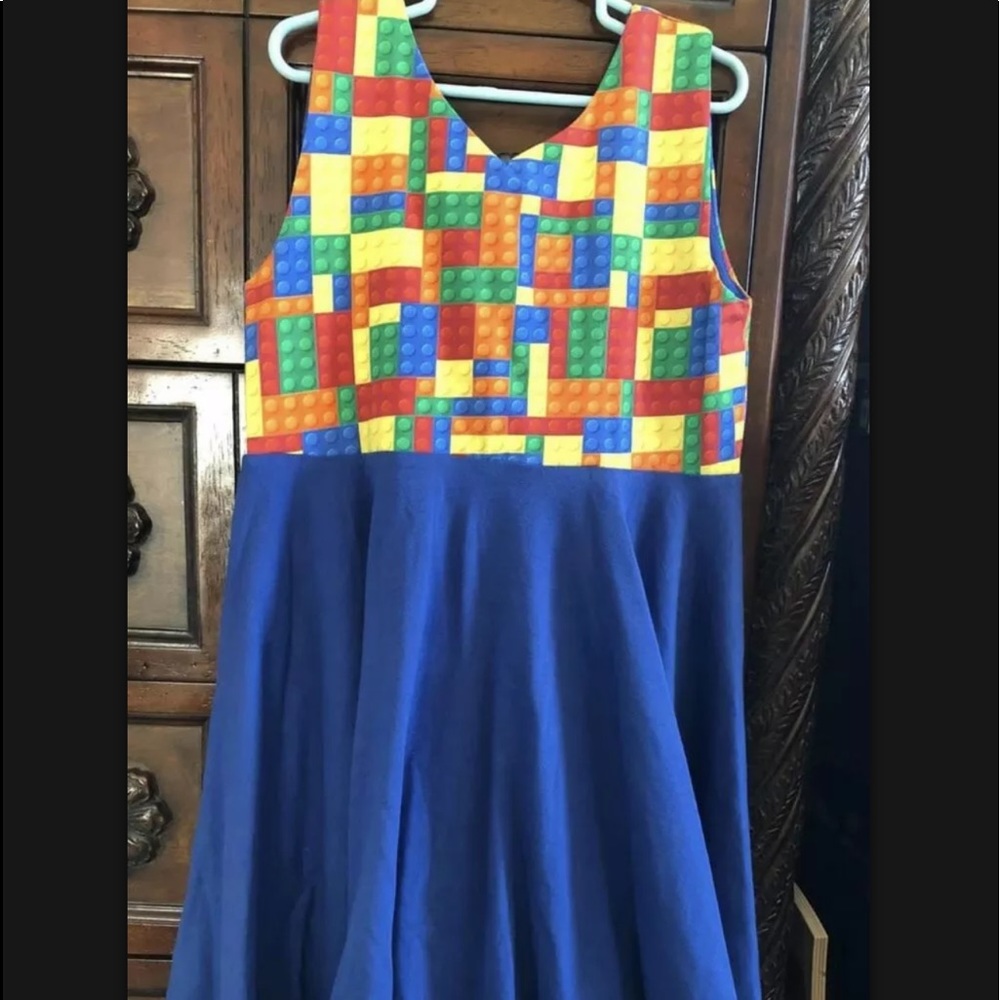 Placard Originals/The Guild Society Lego Dress bow back size 12 girls.